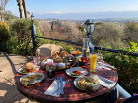 Glorious morning and breakfast at Pina Barosh