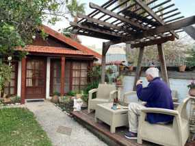 Back at the Czarina Cabin with a beer
