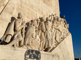 Statutes on one side of the monument