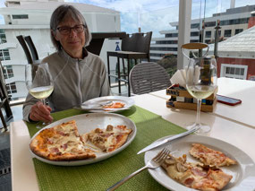 Lunch at the Golden Island