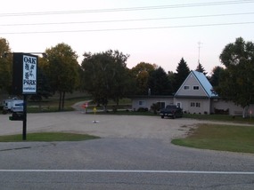 Entrance to Oak Park Kampground