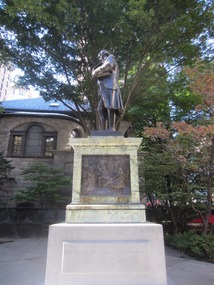 Monument to Benjamin Franklin