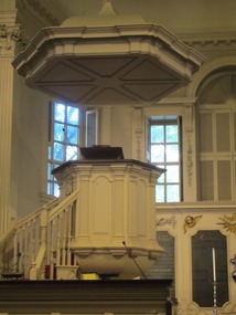 The pulpit in King's Chapel