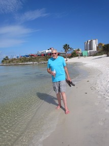 Stroll on Pensacola Bay