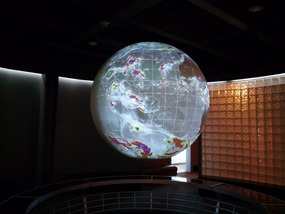 Projections on the globe show weather patterns
