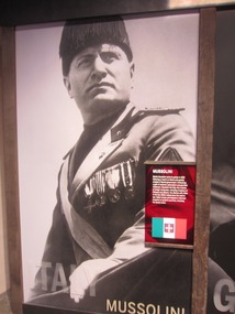 AXIS - Mussolini