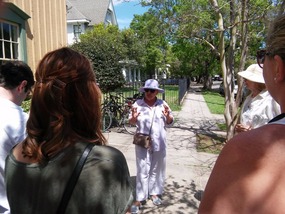 Tour of Garden District and Cemetery