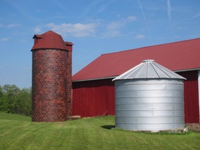 Brick tile silo