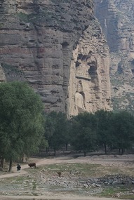 Hike to the Giant Buddha