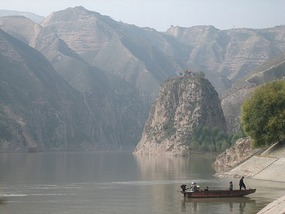 Landing at Bingling Si