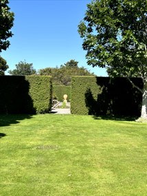 Broadfield gardens