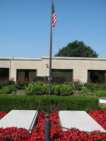 Graves of Harry and Bess Truman