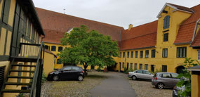 I like this Danish colour