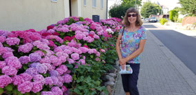 Wonderful display of Hydrangeas- note Tshirt match