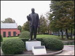 Louis Armstrong statue