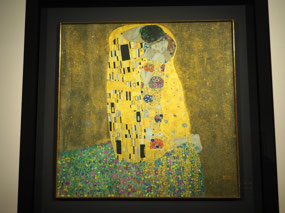 Klimt's The Kiss