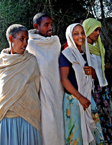 Spectators at Injera Making - near Bahar Dar