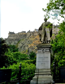 Walking to Waterloo Square - Edinburgh