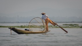 An Inle Lake leg rower