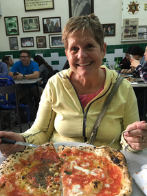 Pizza at the Famous L'Antica Pizzaria da Michele