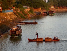 Nwe Nyein Village