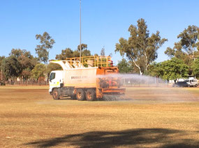 New method of watering the oval
