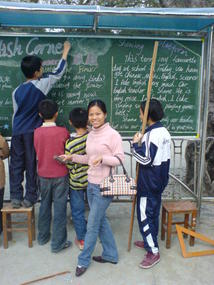 English Corner Theme Board (7)