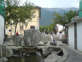 Dali Old Town Walk