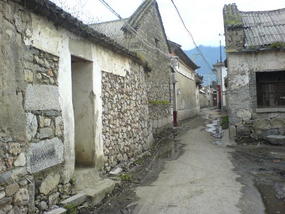 Dali Lake Village Walk (18)