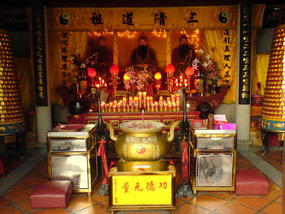 Qingyuan Mountain & East Lake Park (31)