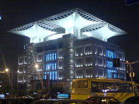 Hangover Walk & Neon Lights (15)
