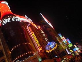 Hangover Walk & Neon Lights (6)