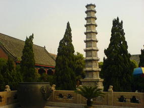 Kaifeng - Grand Buddha Temple (9)