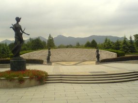 Hangzhou - West Lake Gardens Walk 17