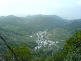 Hangzhou City - A Day On A Mountain 12