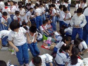 Earthquake Playground Market 20