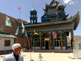 11-Xumi Shan Grottoes
