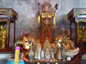 Huali Temple,  Wenhua & Liwan Parks