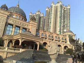 Chigang Pagoda & New Tall Things Around