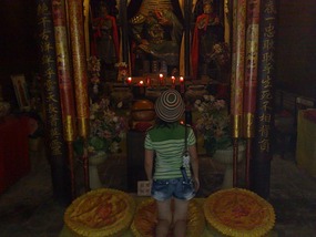 Springs, Lakes BBQ & Temples in Ji'Nan