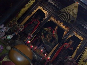 Springs, Lakes BBQ & Temples in Ji'Nan