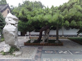 Springs, Lakes BBQ & Temples in Ji'Nan