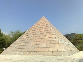 The Tunxi River Walk