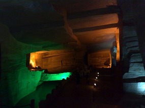 The Mysterious Grottoes of Huangshan