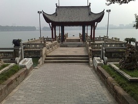 Jiujiang Lake & City  Adventure