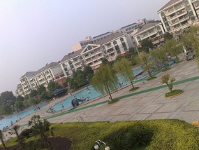 Jiujiang Lake & City  Adventure