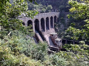 The Love On Lu Shan Adventure