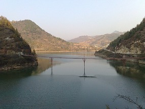 In search of Mulder & Scully at Xiane Lake with Fi