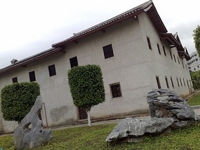 Meizhou Hakka Peoples Museum & Lianfang Tower (Hua