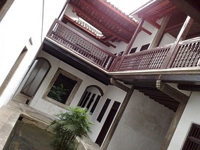Meizhou Hakka Peoples Museum & Lianfang Tower (Hua